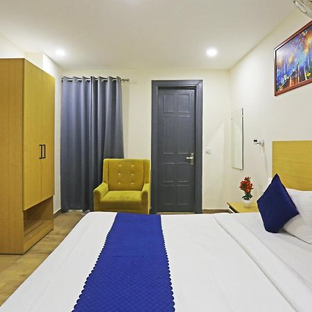 Hotel Twamev Residency Uttam Nagar Couple Friendly Delhi  Ngoại thất bức ảnh