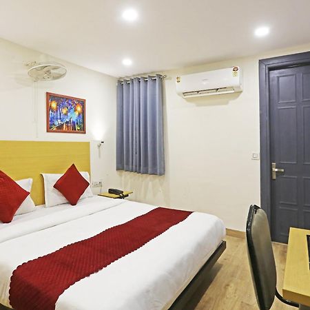 Hotel Twamev Residency Uttam Nagar Couple Friendly Delhi  Ngoại thất bức ảnh