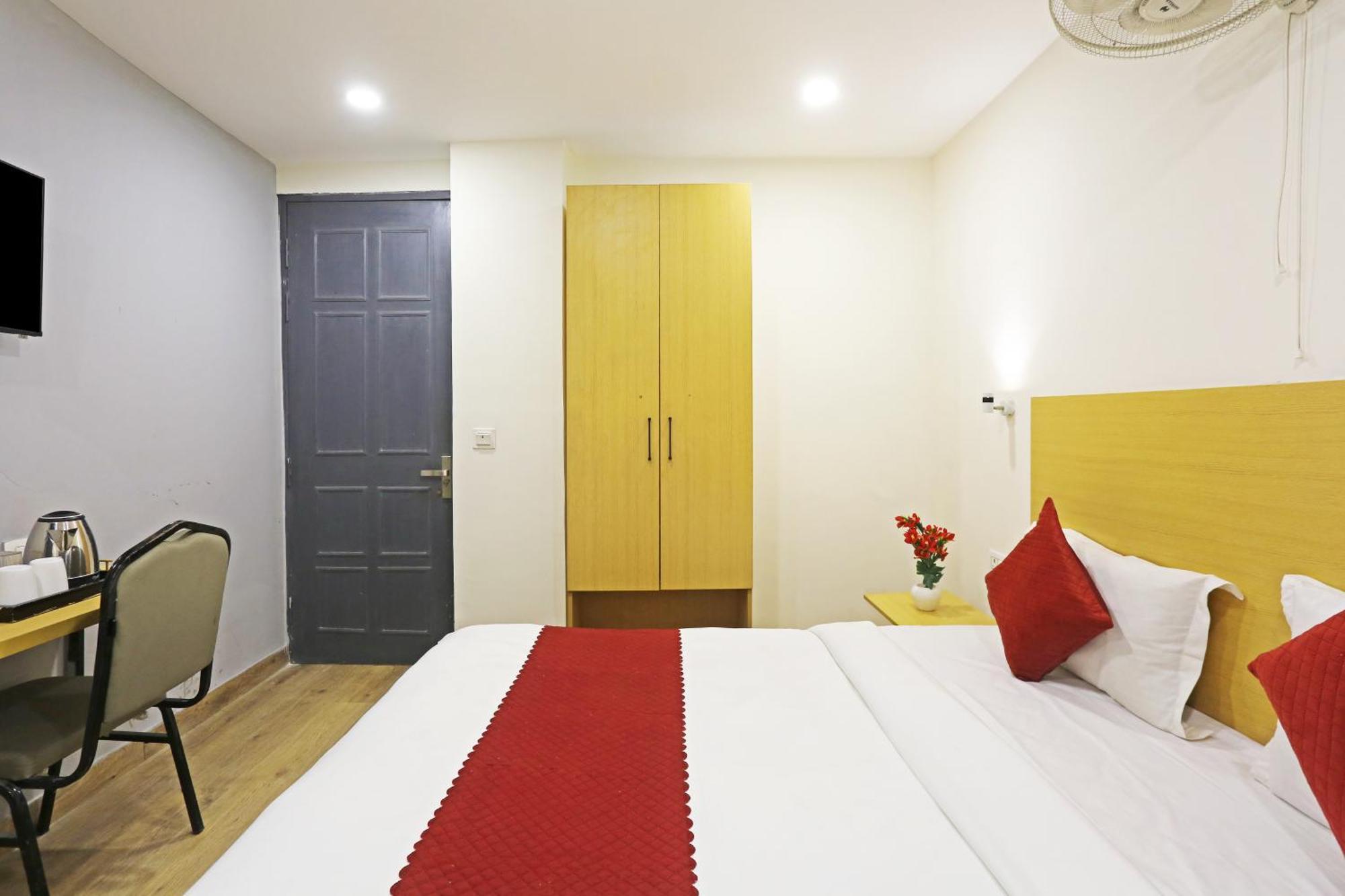 Hotel Twamev Residency Uttam Nagar Couple Friendly Delhi  Ngoại thất bức ảnh