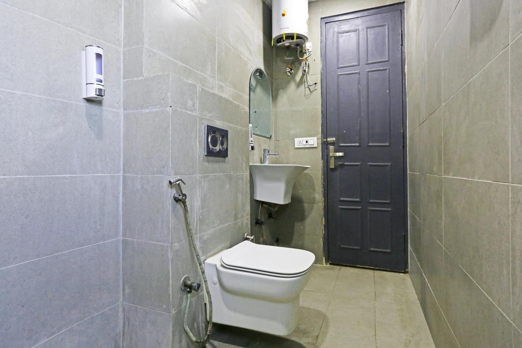 Hotel Twamev Residency Uttam Nagar Couple Friendly Delhi  Ngoại thất bức ảnh