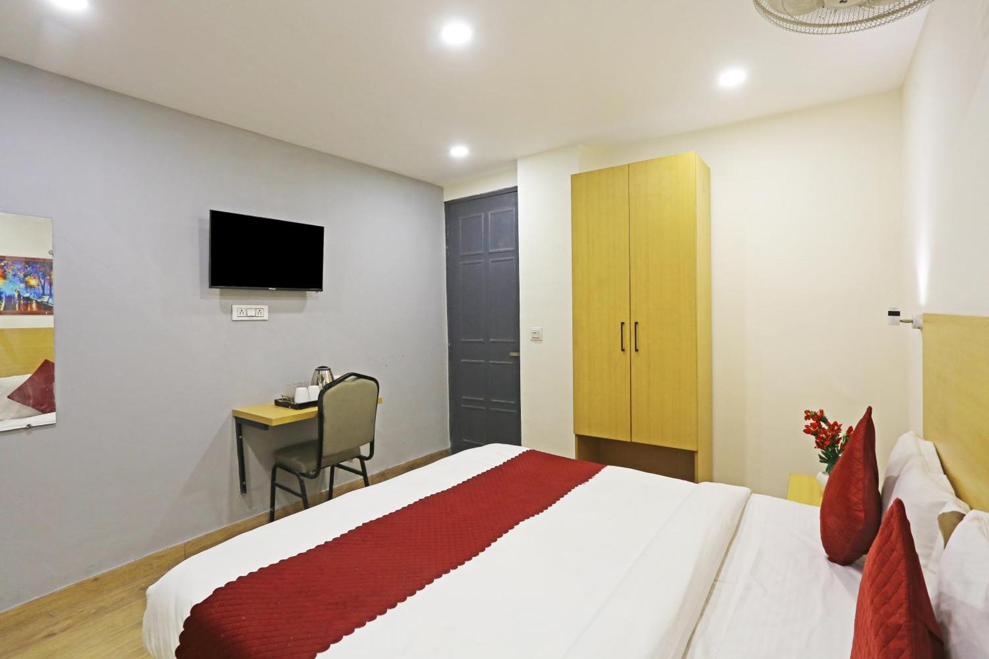 Hotel Twamev Residency Uttam Nagar Couple Friendly Delhi  Ngoại thất bức ảnh