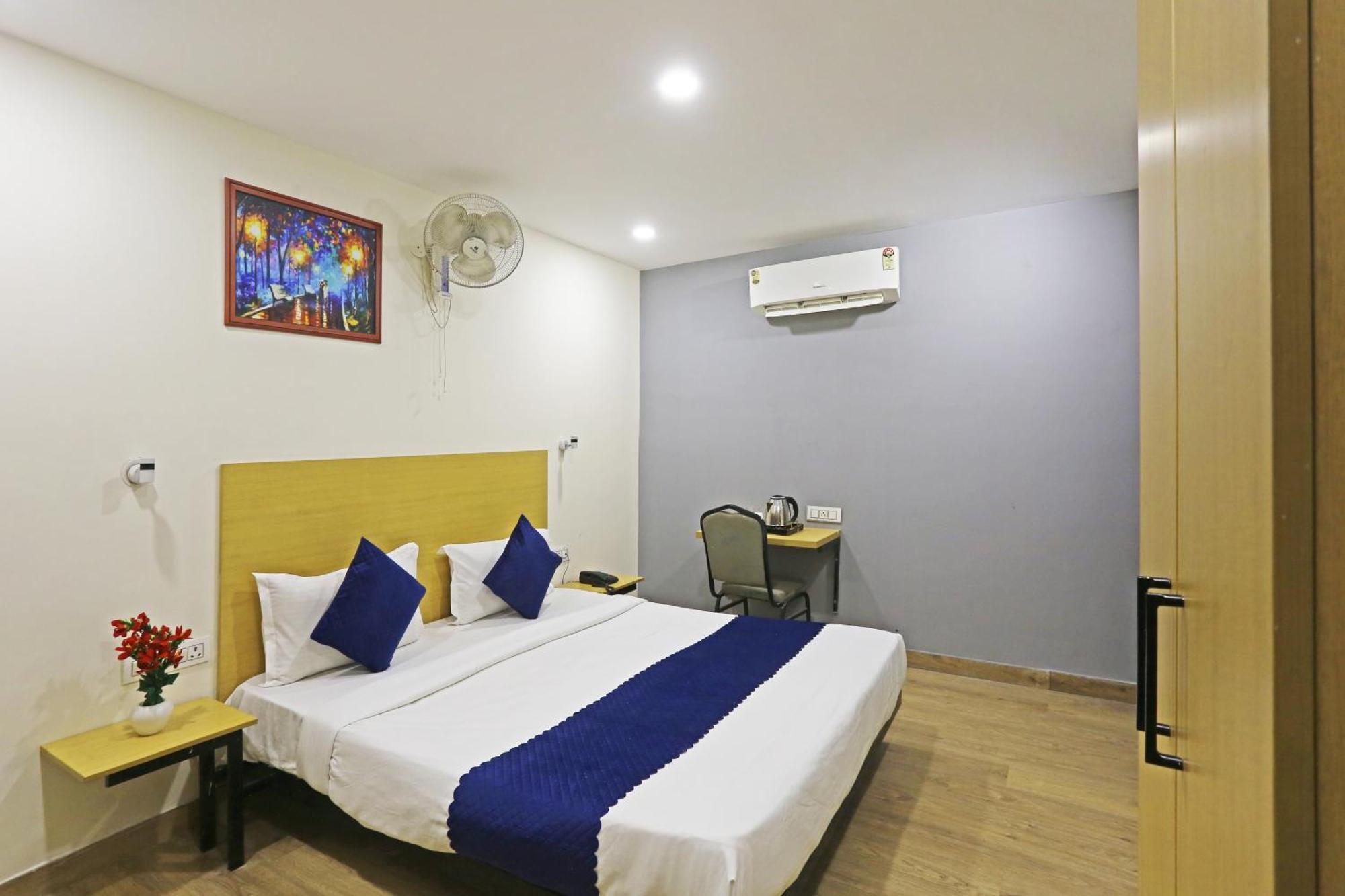 Hotel Twamev Residency Uttam Nagar Couple Friendly Delhi  Ngoại thất bức ảnh