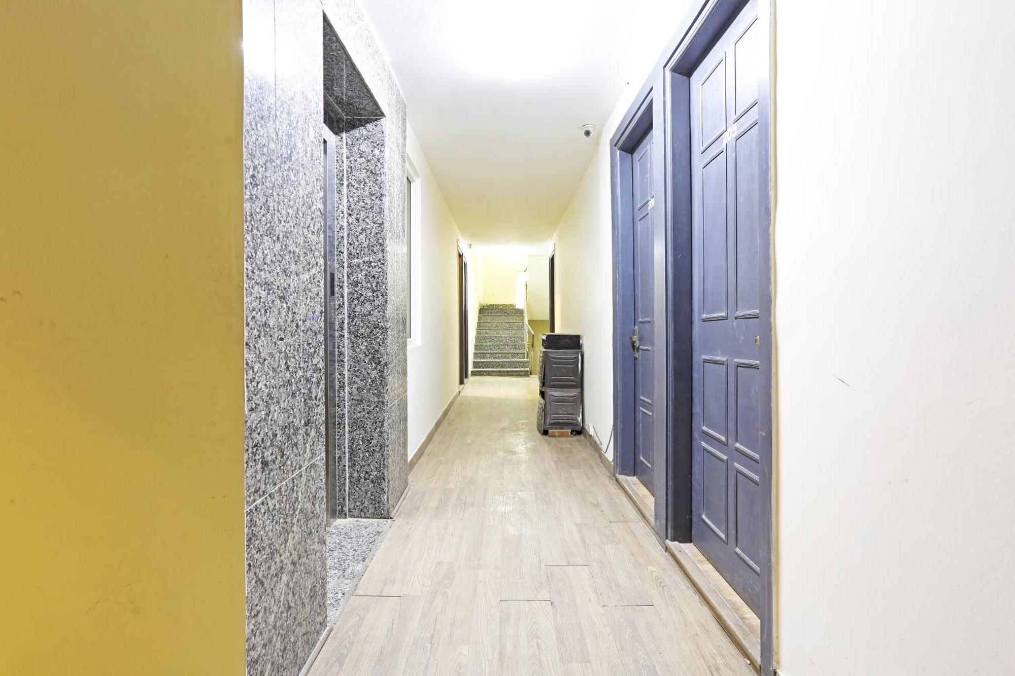 Hotel Twamev Residency Uttam Nagar Couple Friendly Delhi  Ngoại thất bức ảnh
