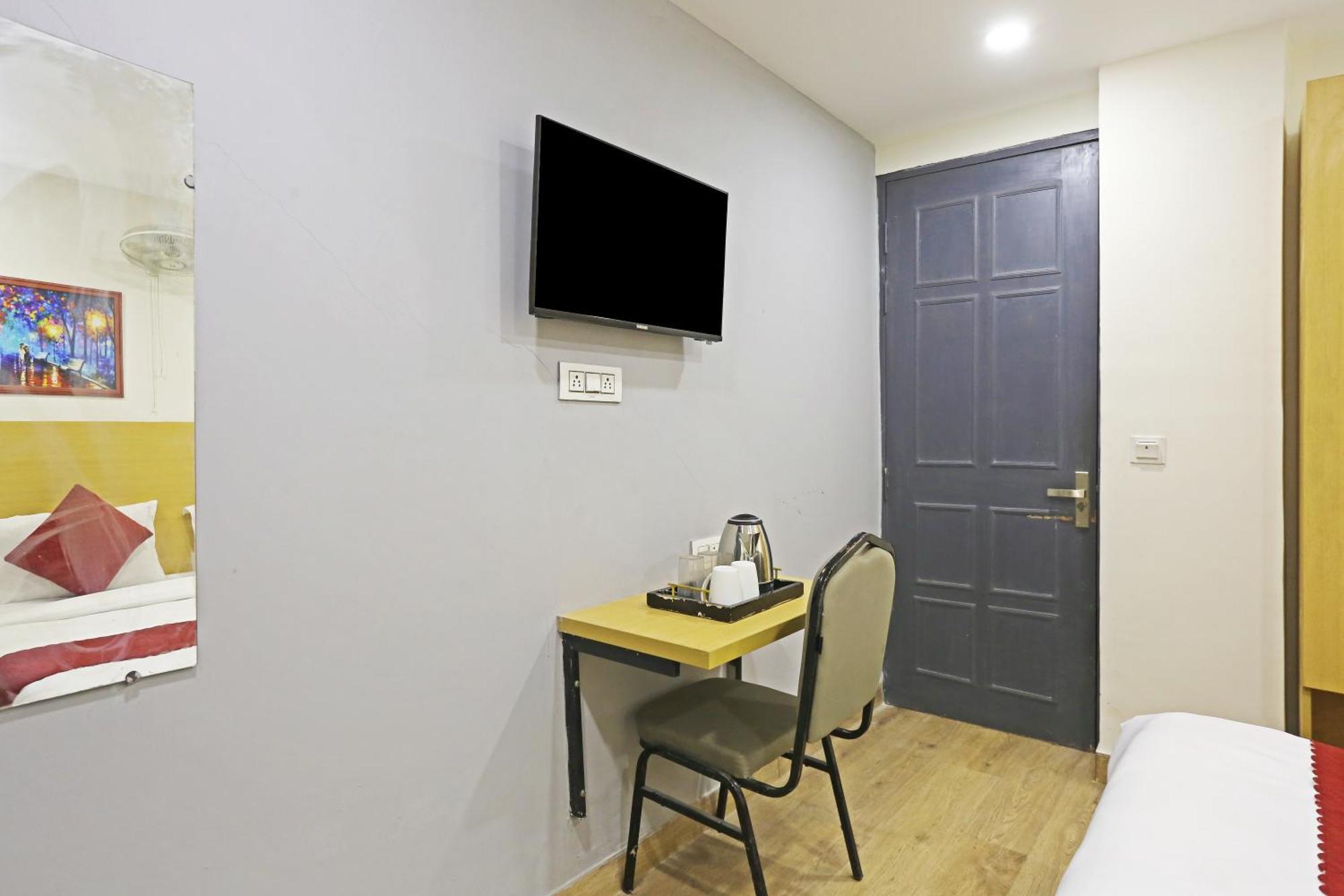 Hotel Twamev Residency Uttam Nagar Couple Friendly Delhi  Ngoại thất bức ảnh